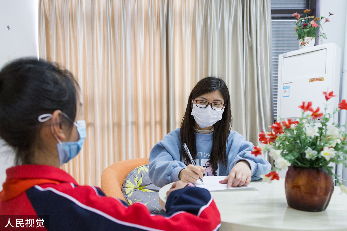 小学如何建立心理危机预防机制？