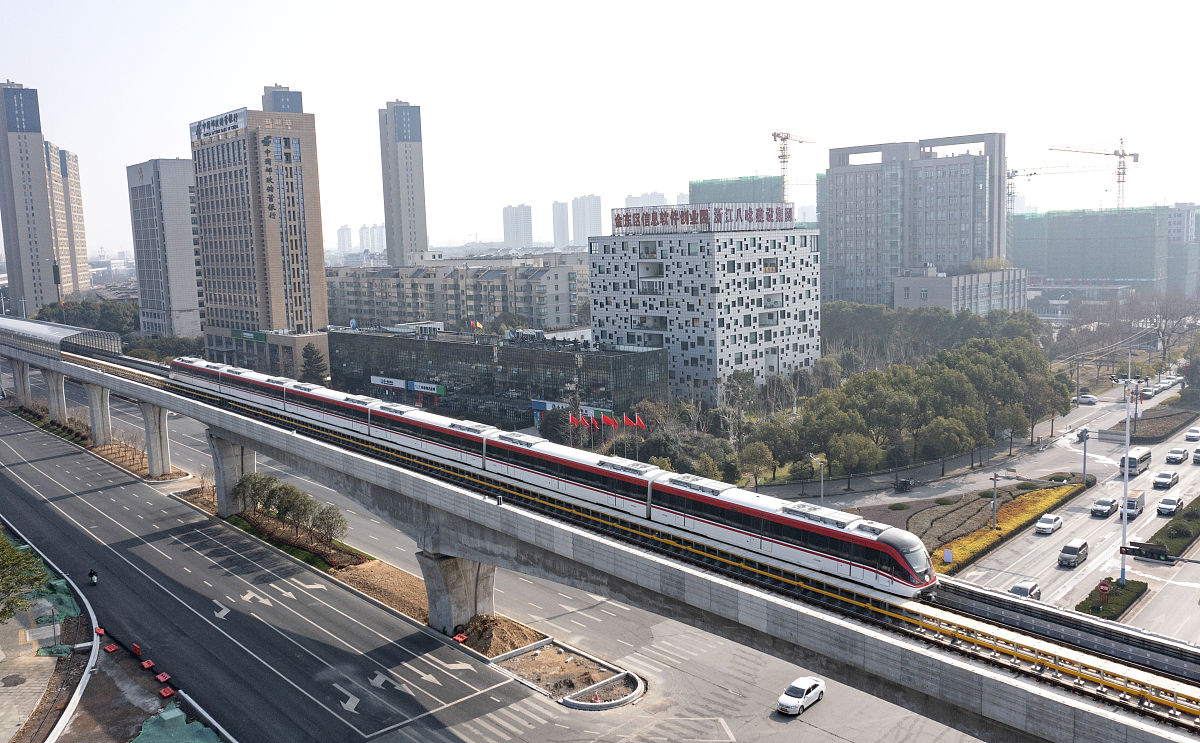 重庆经济建设职业技术学校城市轨道交通运营服务专业：热门选择！