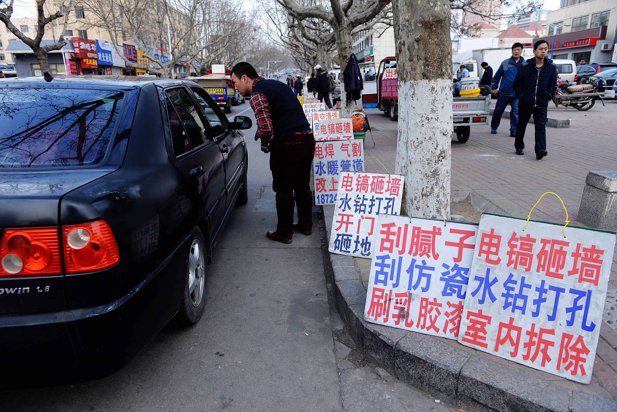 只想投诉一个商户占道经营但是附近很多其他商户也是占道经营怎么办