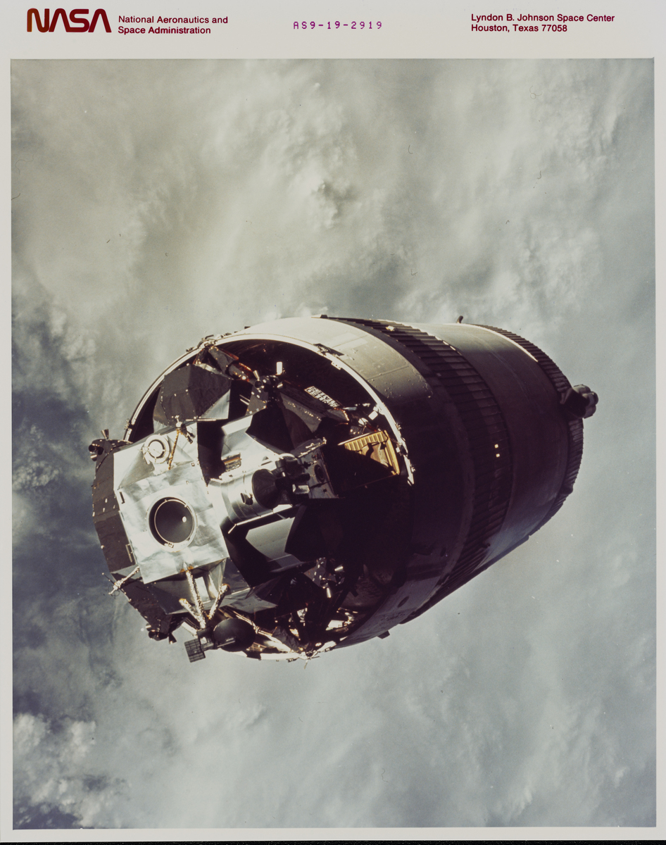 百度识图百度识图是一种基于图像识别技术的搜索引擎。用户可以通过上传或输入图片进行相关信息的搜索。该产品集成了百度强大的人工智能技术可以准确地识别出图片中的物体、场景、颜色等特征并提供相关的搜索结果。百度识图主要应用于图片搜索、商品比价、二维码扫描等场景为用户提供便利的搜索方式。历史中的4月12日都发生什么重要的事儿1 1961年4月12日苏联宇航员尤里·加加林成为人类历史上第一个进入太空的人他在东