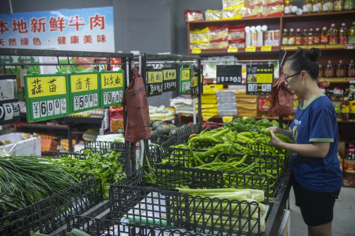 水果超市价格控制策略：保证竞争力与利润