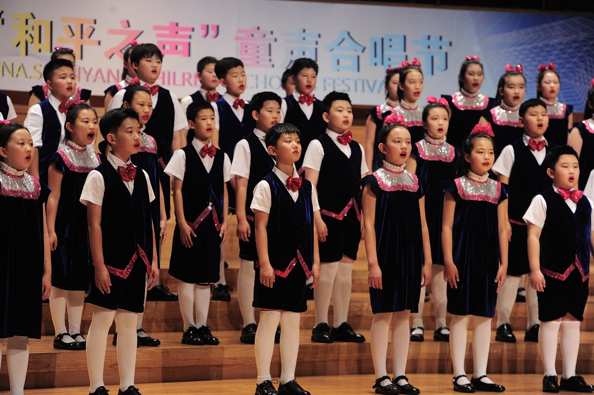 支教举办小学生合唱比赛过程中详细过程