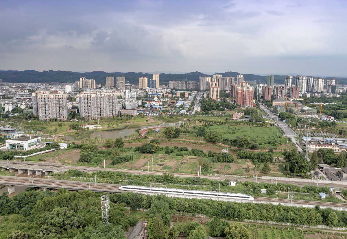 四川初中毕业能上铁道工程技术专业如何