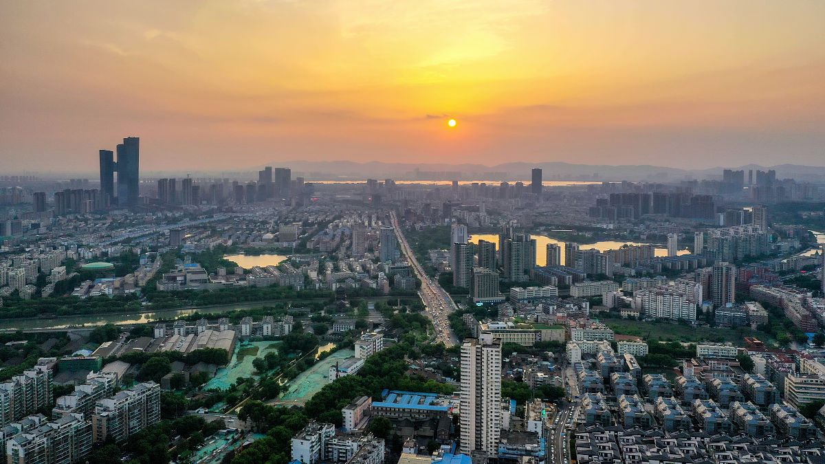 2020年5月22日,南京,城南大板巷日夜.