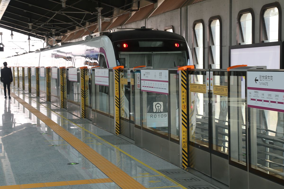 城市轨道交通屏蔽门系统应用建议及未来发展趋势