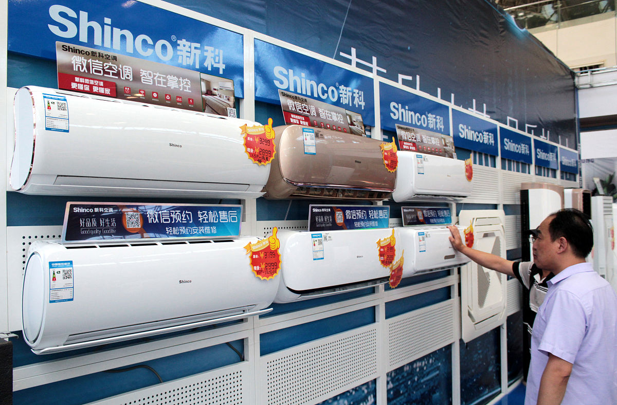 Outside sales for a plumbingHVAC wholesaler Lots of driving around solving problems lunchesdinners and entertaining要怎么好一点的回复朋友的话