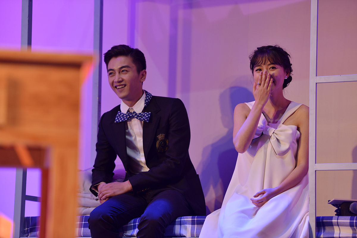 等雾散去这首歌表达什么？