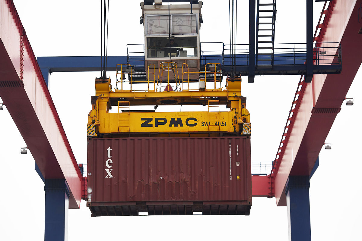 集装箱制冷设备工作状态良好，运输途中未发生异常