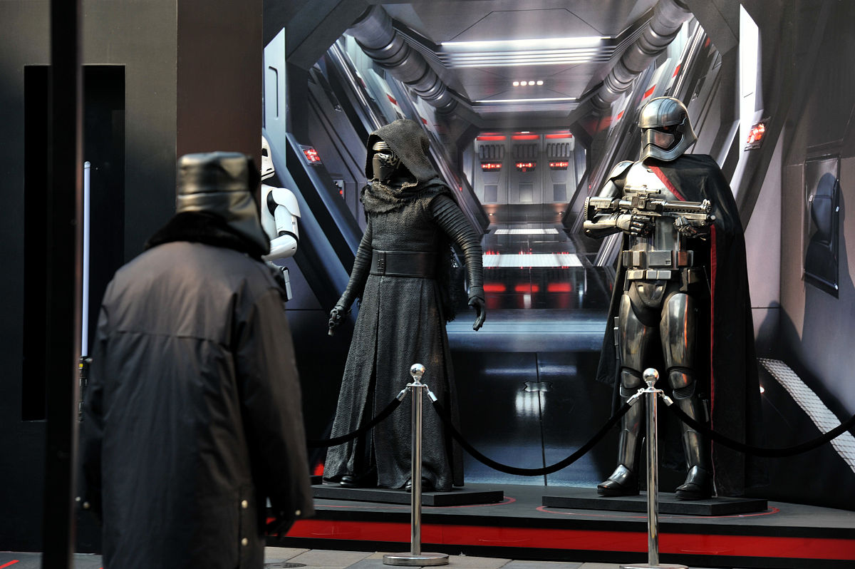 从星球大战看现代科幻