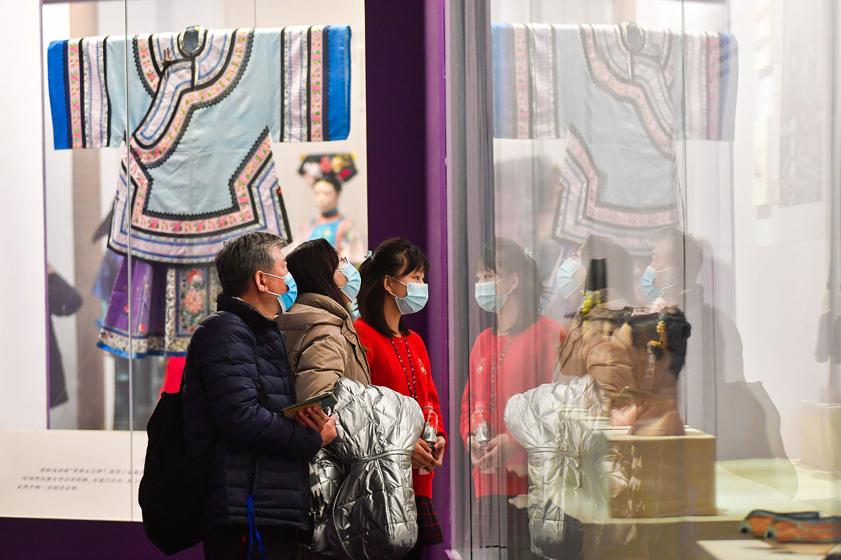 互联网+藏族白马服饰文化体验店创业计划书 - 探索藏文化魅力