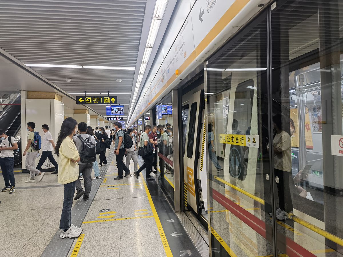 2021年9月15日,郑州地铁全面重启.2号线二期,3号线,4号线,5号线今天恢