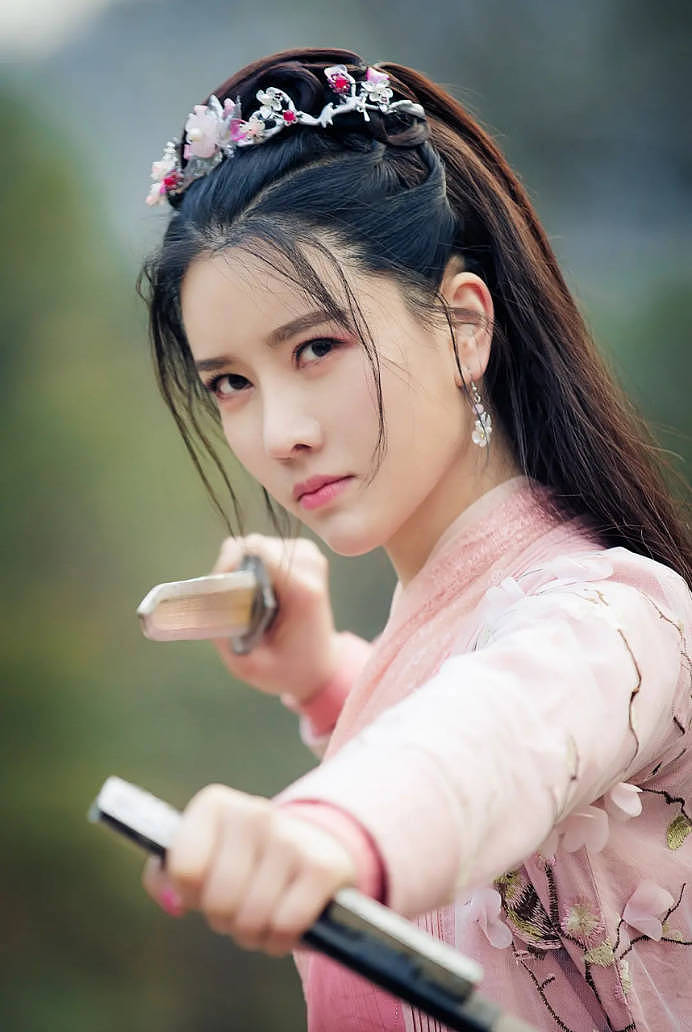 电视剧《琉璃》中有没有倾城角色？