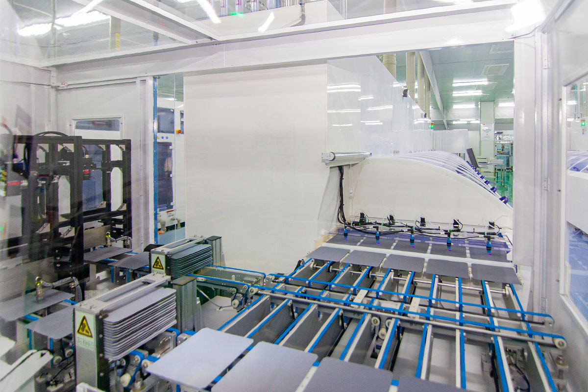 西安隆基乐叶光伏干电池片生产技术员：电气工程专业如何助力工作