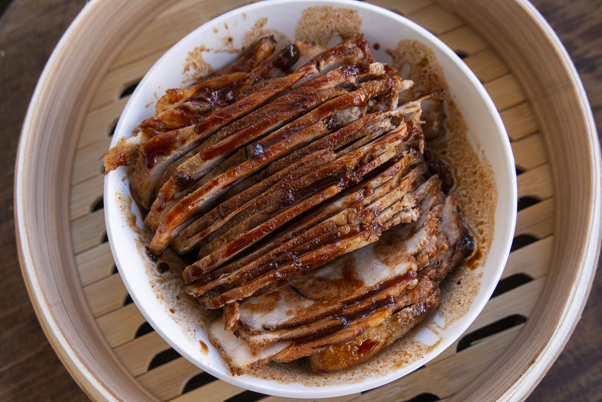 连州星子扣肉给该产品设计几款logo名称及店名