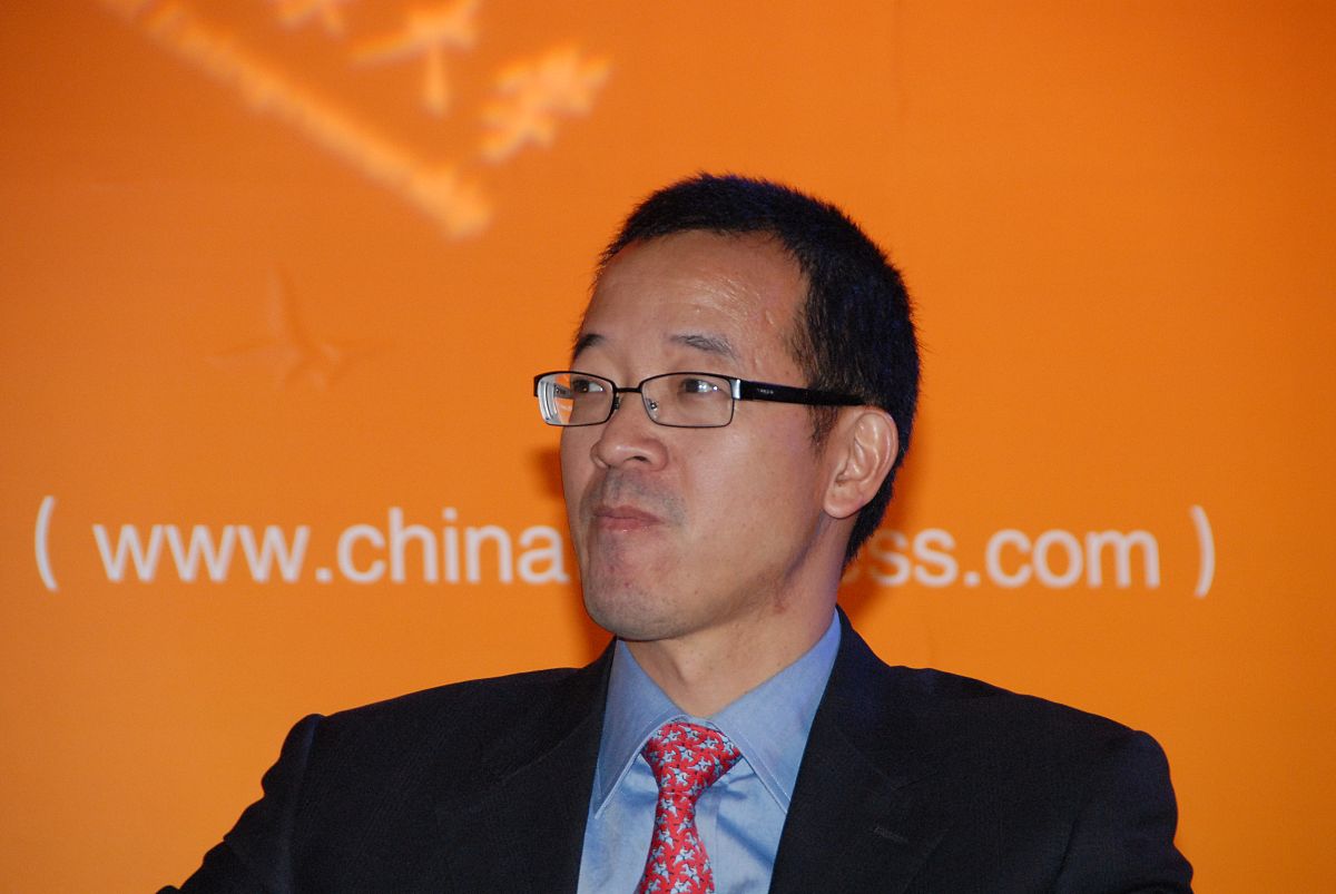 周炳耀：华为创始人，成就全球通信巨头