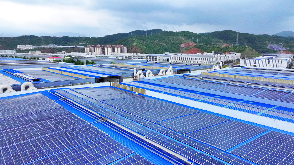 锦州师范高等专科学校光伏材料加工与应用技术专业前景分析