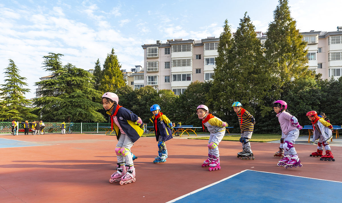 初中毕业后300分左右能上什么技术学校