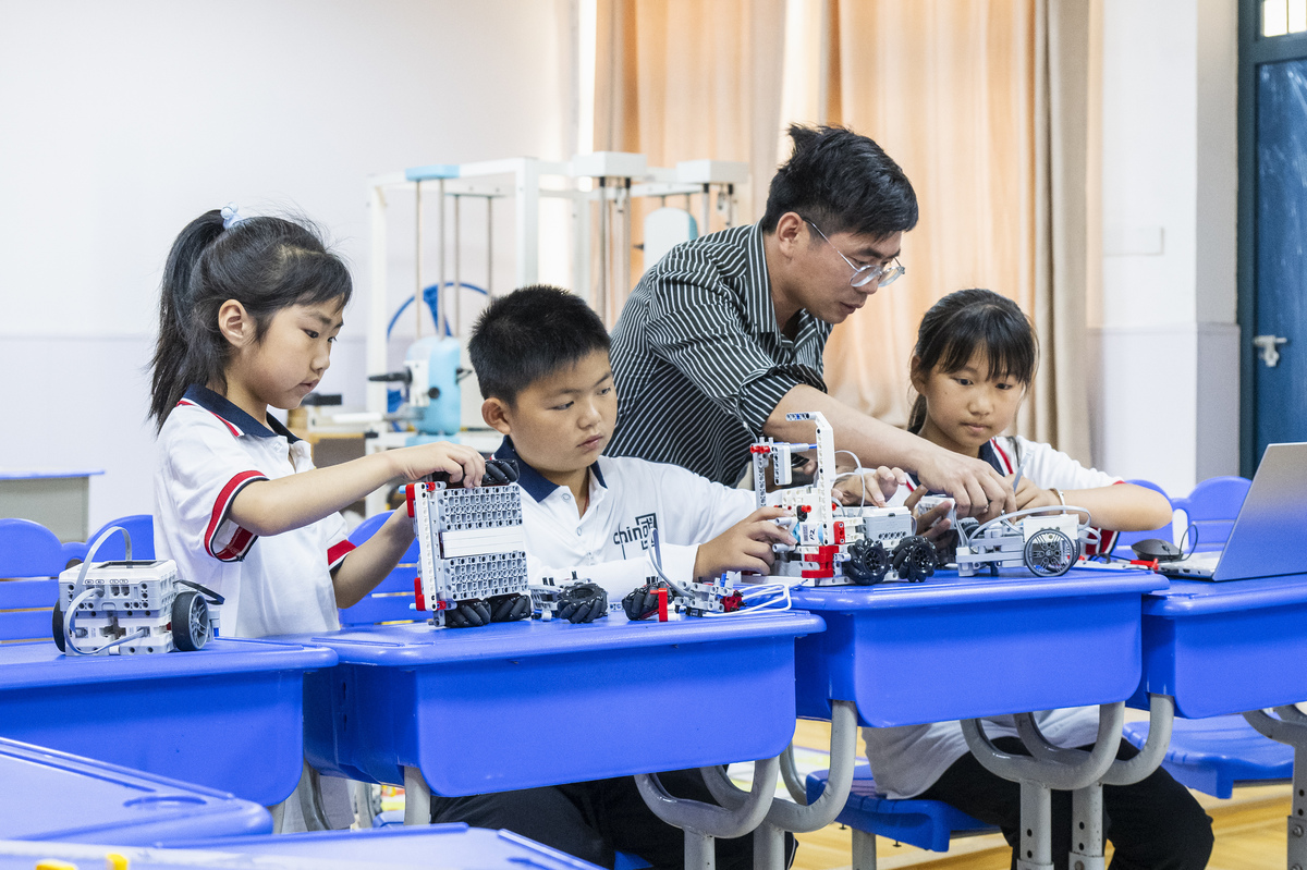 我从未如此激动：全国机器人编程大赛夺冠记