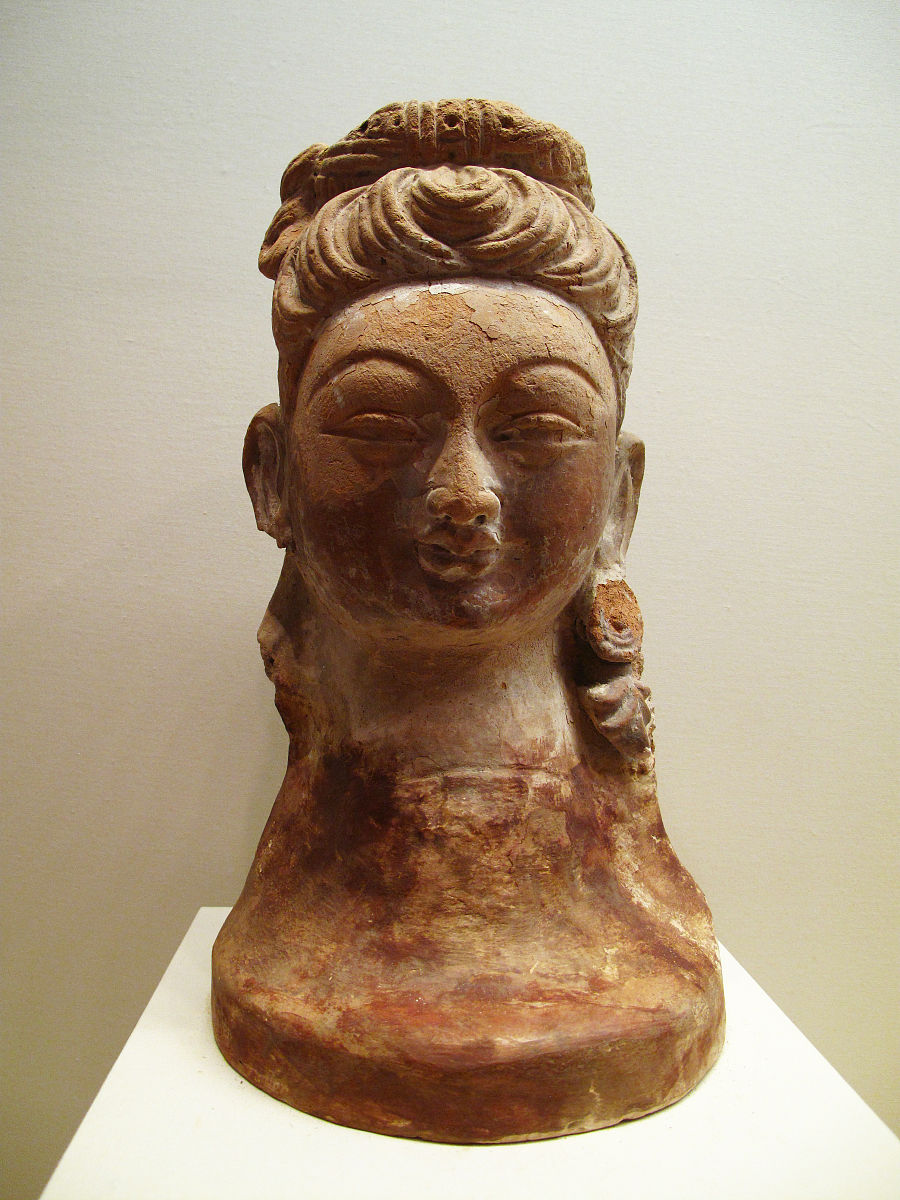 2012年12月05日 彩塑菩萨头像,6-7世纪,1928年新疆焉耆县发现,国家博