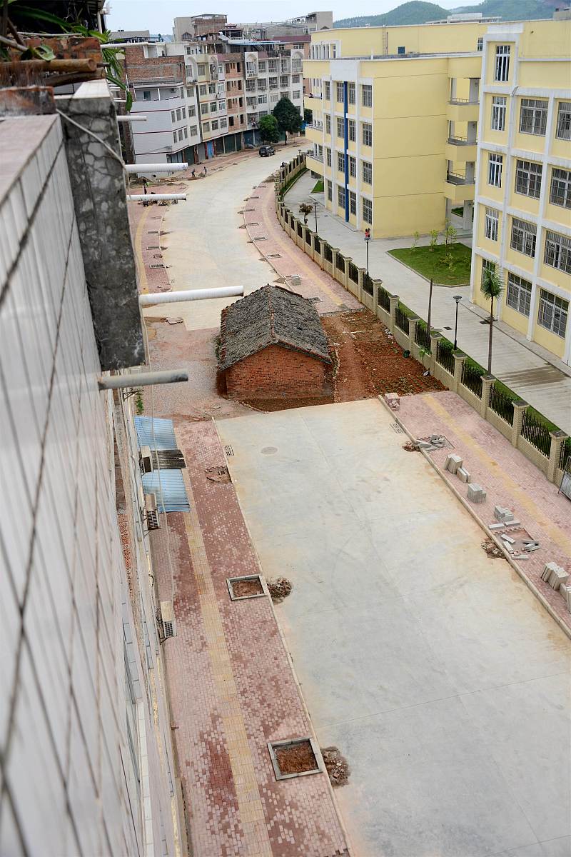 北流市扶新镇村镇道路改造项目技术保护方案 - 确保道路质量和安全