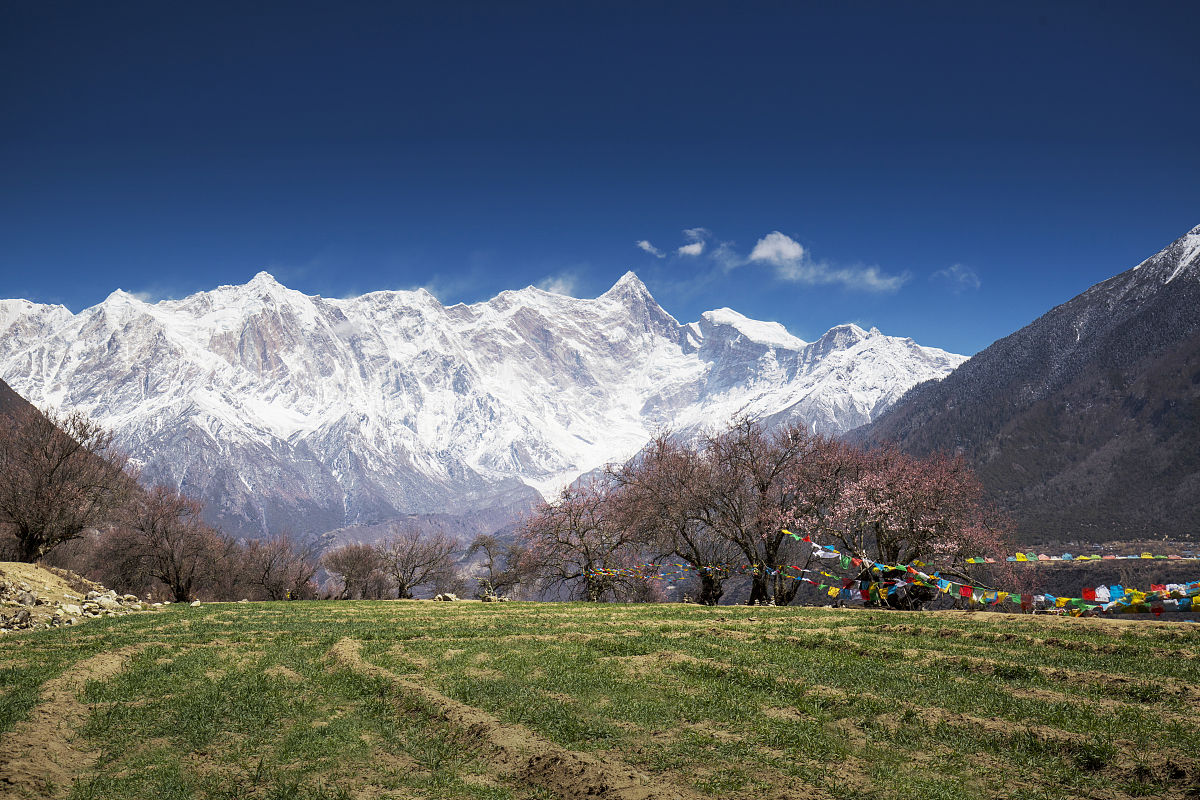 2019年03月28日,南迦巴瓦峰海拔7782米,是非常著名的雪山,位于喜马拉