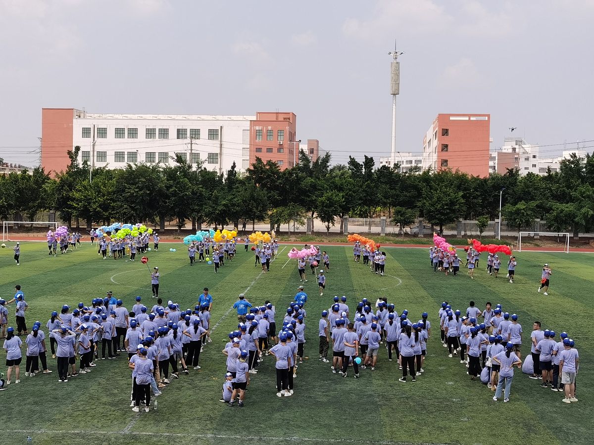 关岭自治民族职业技术中学美发与形象设计专业好吗