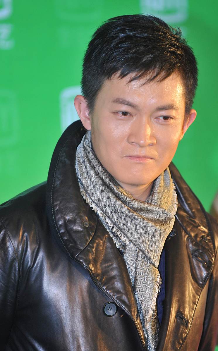 无色的乳房铁音是谁