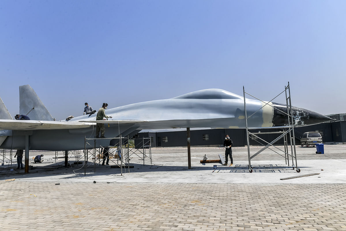 根据以上你推荐的论文的内容结合下面文字进行500字的总结：九州杯研学大赛获奖项目情况在各个省份分布比较不均匀大部分省份获奖项目数量在9个以下左右获奖数目数量最多的前四位分别为广东58个、重庆28个、云南23个、福建20个而数目最少的九个省份仅有两三个获奖项目。获奖项目数量在9个及以上十一个省份中东部区域省份占据鳌头其中广东获奖项目数量最多达到了58个是第二名重庆的两倍西部区域除云贵川渝保持在比较高