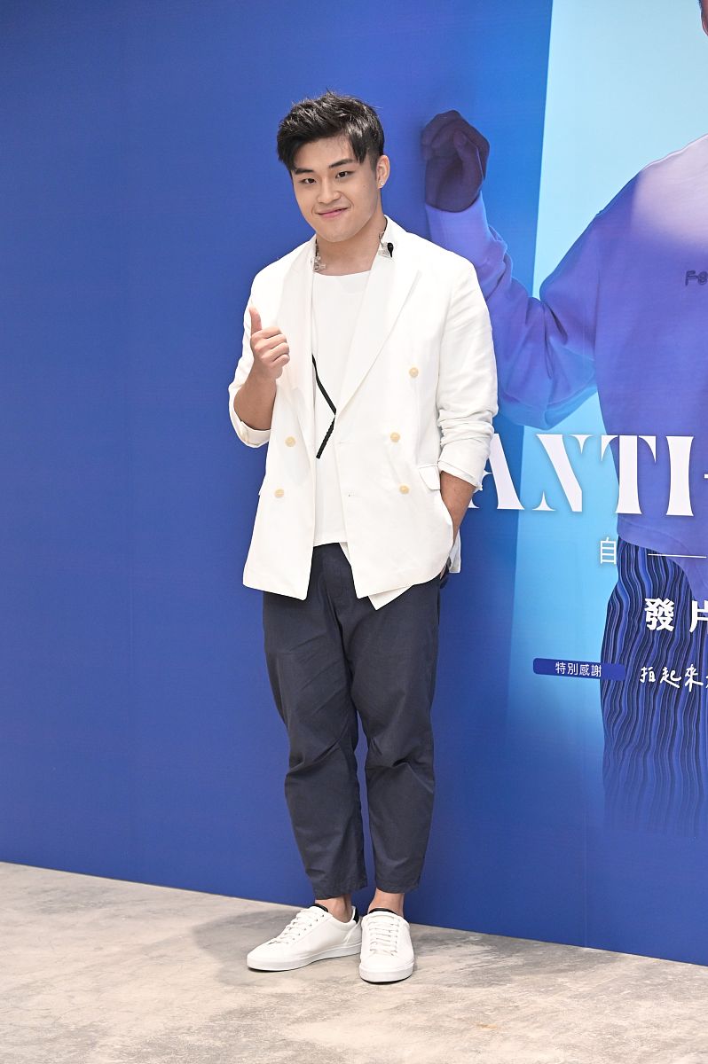 2021年9月6日,台北讯,歌坛创作新秀刘昊首张创作专辑"自定义义anti-la