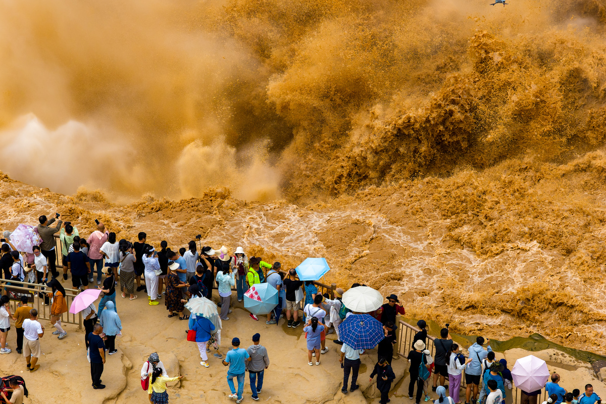 黄河精神与文化传承：新时代生态保护下的黄河精神与文化发扬