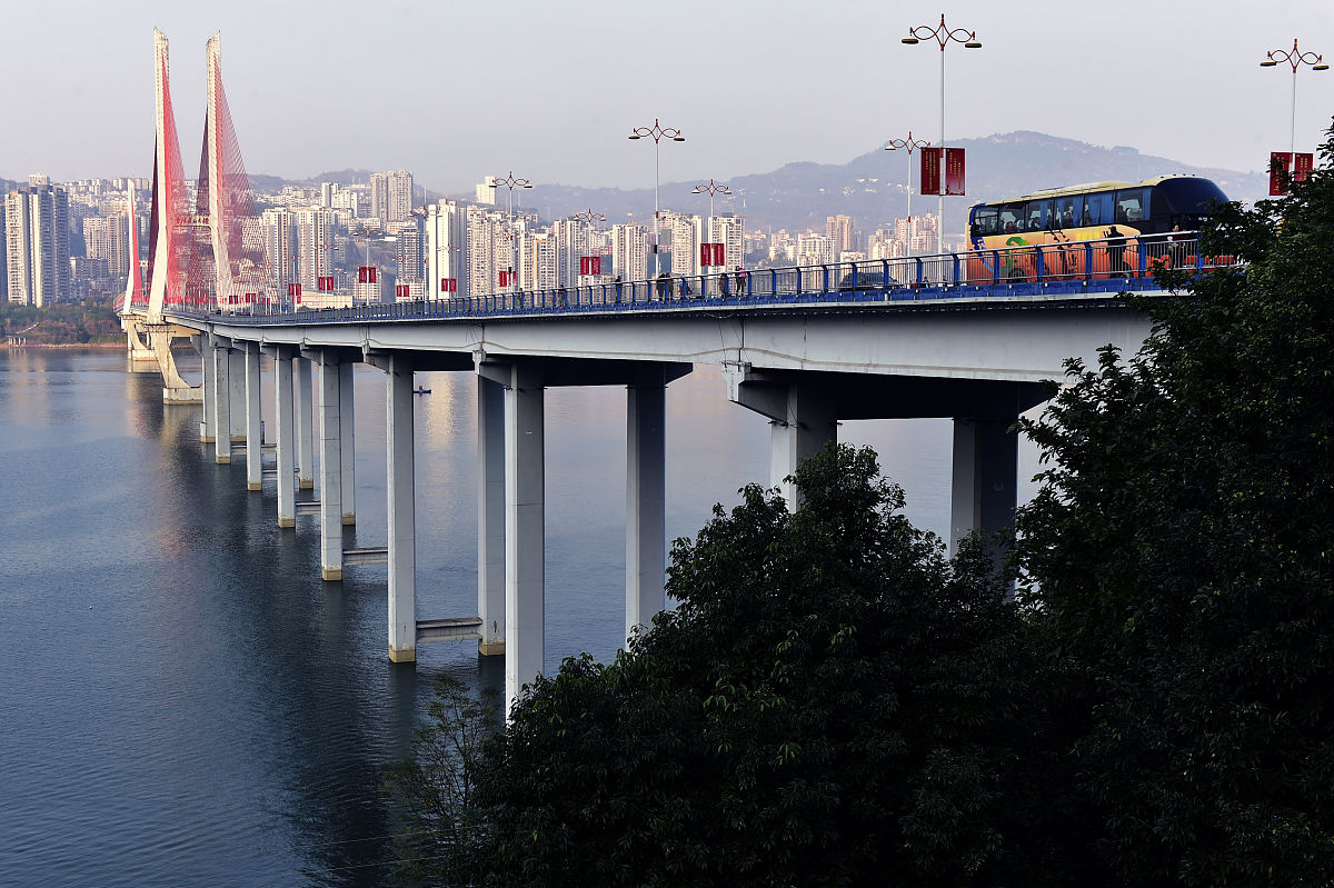 桥梁几何参数详解：跨度、桥宽、桥高等关键指标