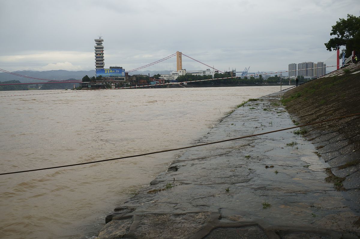 列举20个长江管涌发生的时间、地点、涌口信息原因