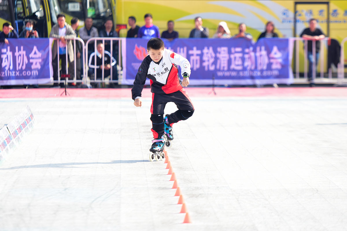 写一篇全民健身的策划案是面向小学生的活动时间约为一个半小时