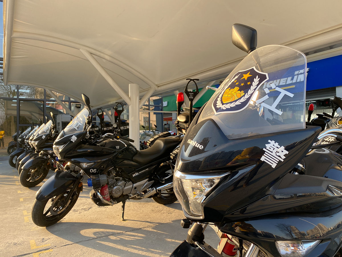 铃木UY125 vs 豪爵AFR125：哪款125cc摩托车适合你？