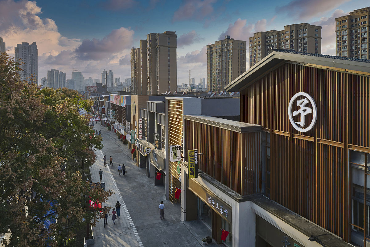 天府滨江商铺推荐：南璟湾、古城小区必经之路，6.1米层高，近8米超大开间