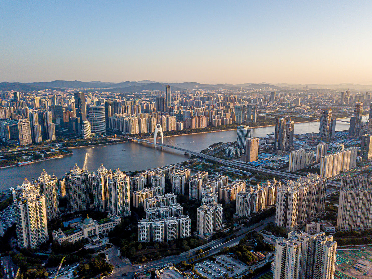 2021年1月1日,广东广州,元旦日出.