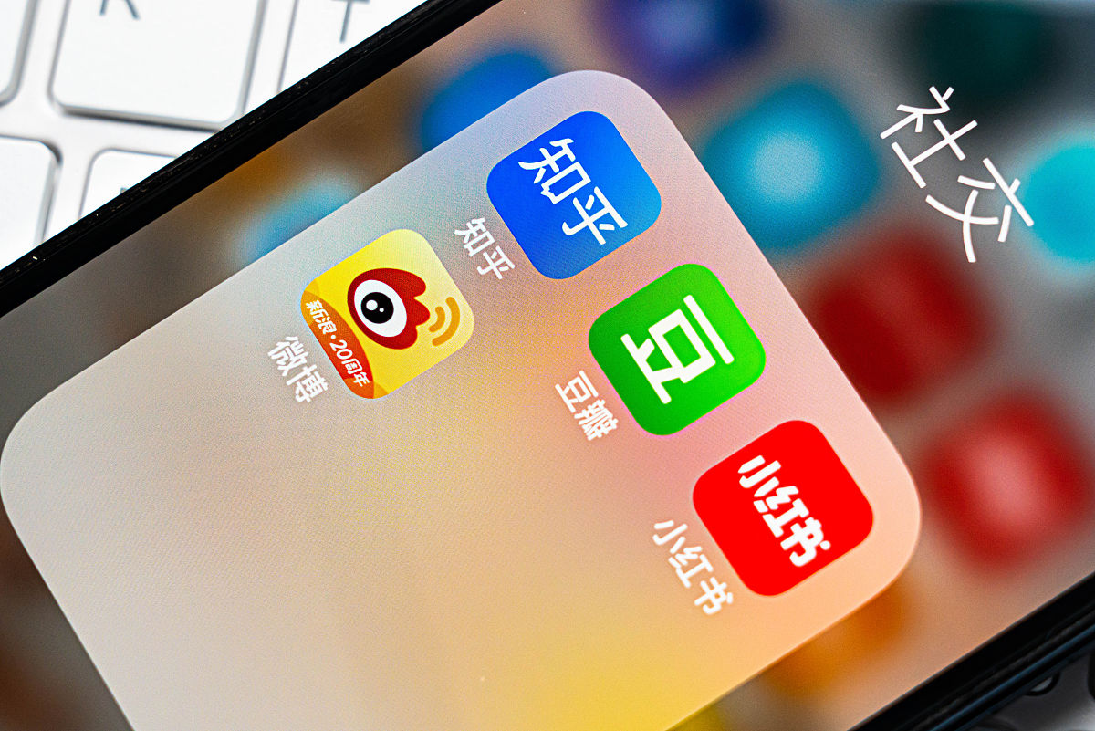 菠萝App：爱，需要行动！寻找真爱的社交软件