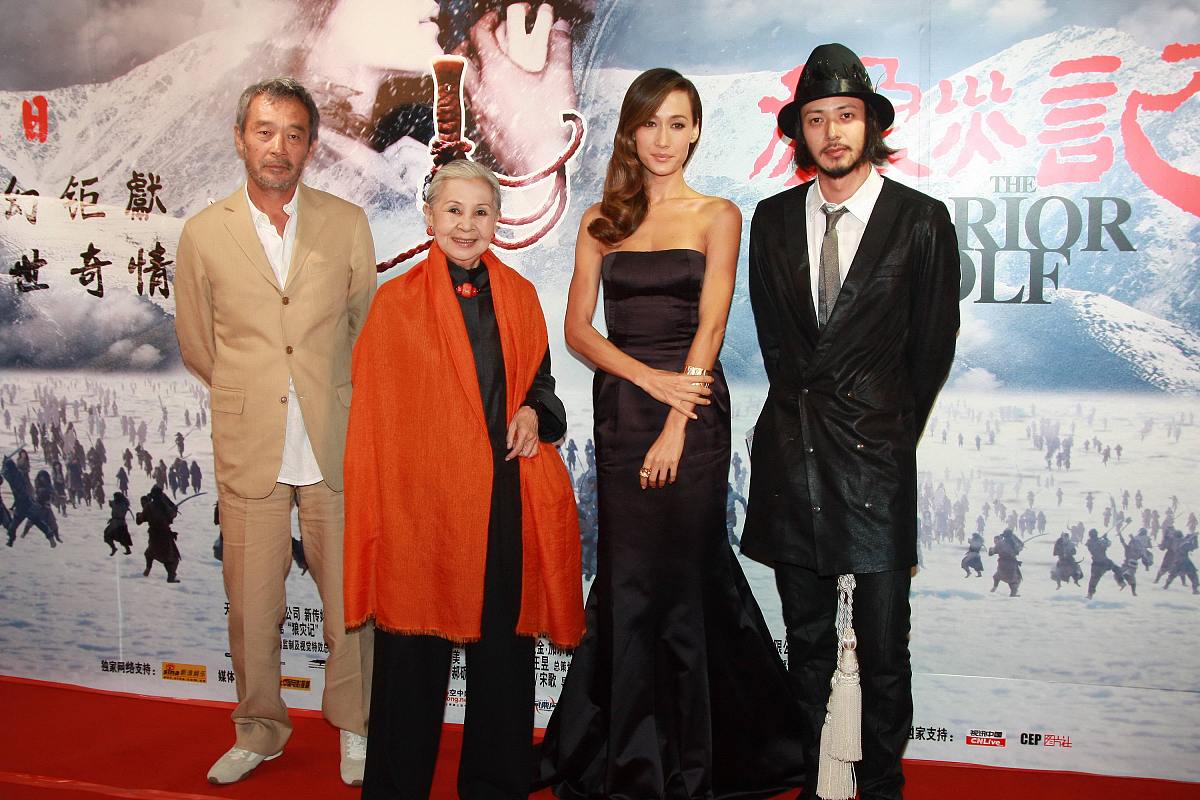 2009年9月20日,北京,电影《狼灾记》首映礼红毯.maggie q,小田切让,田