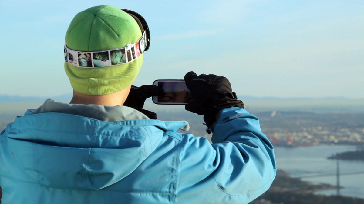 不同质量分数的碳纳米管和PU制成的复合材料的电阻率值变化规律