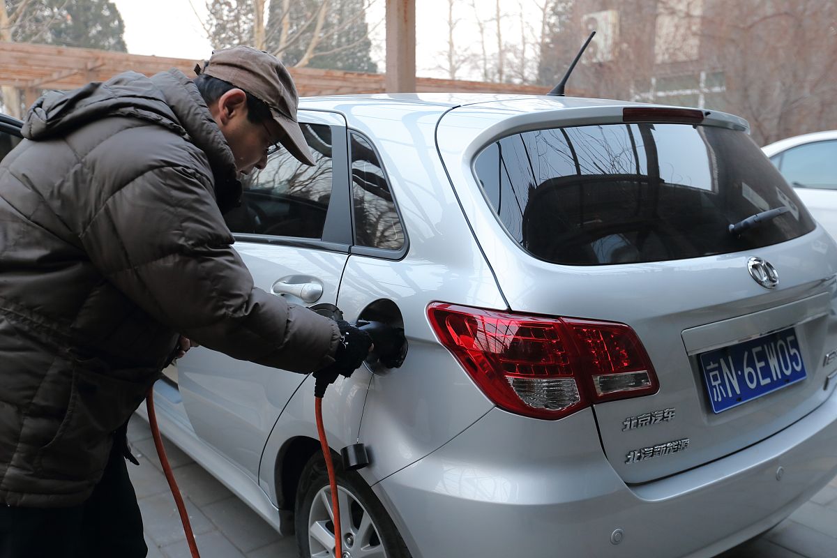 哪所学校有新能源汽车专业适合初中生