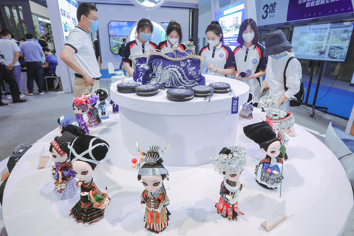 2021年5月21日,2021年全国职教周和技能大赛正在济南如火如荼地进行.