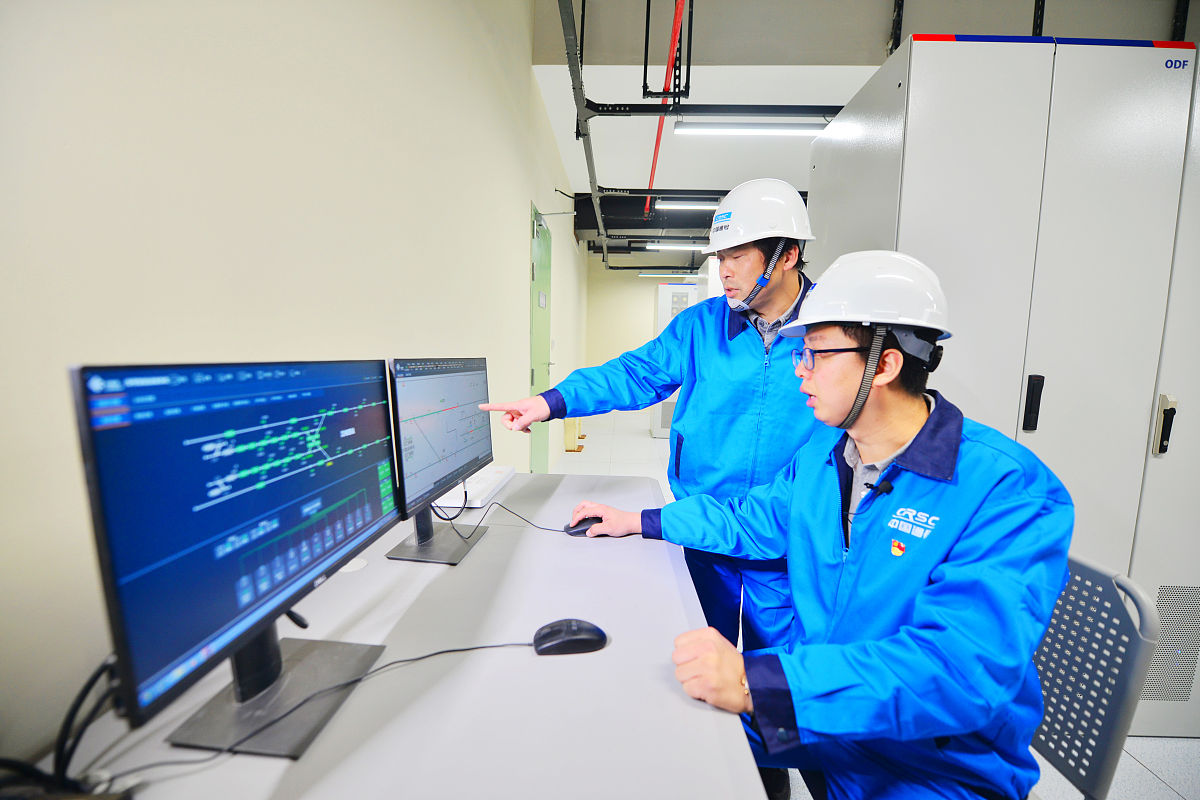城市轨道交通工程技术专业实训基地建设：培养高素质人才的关键
