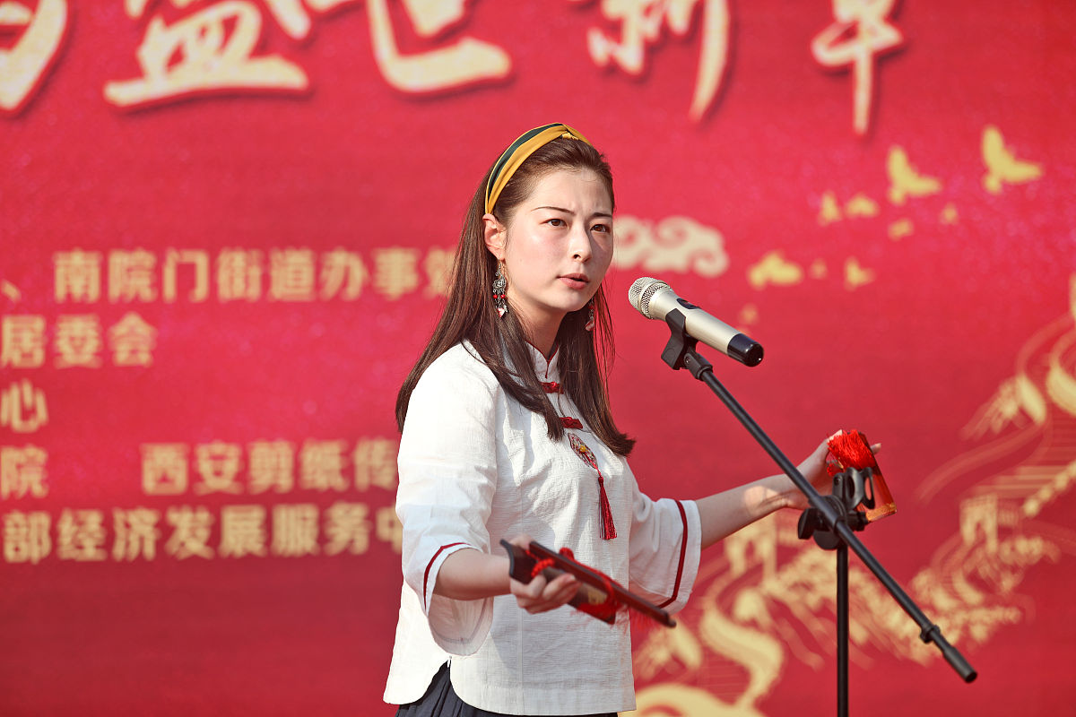 歌颂祖国：一首充满爱与自豪的诗歌