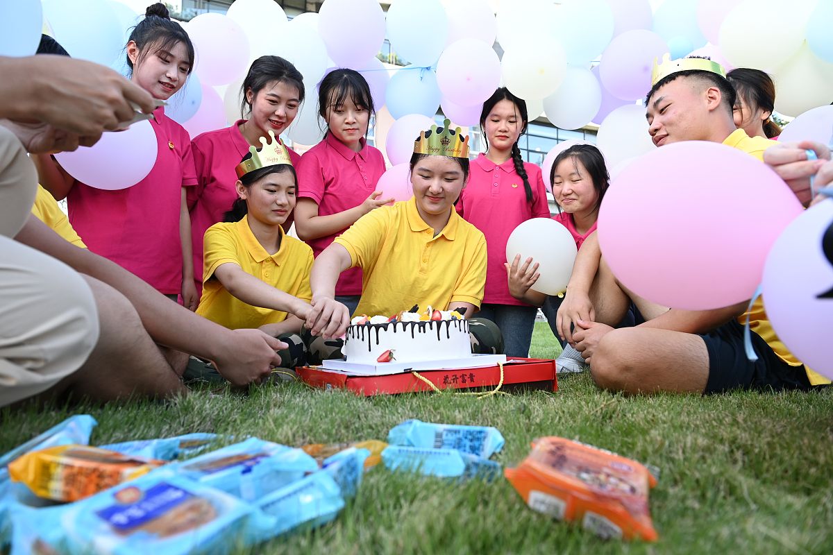 重庆公办卫校推荐：哪个最适合你？