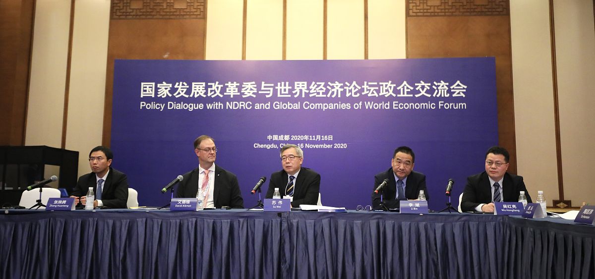 城市公园每月拨款使用报告：资金严重不足，亟需解决