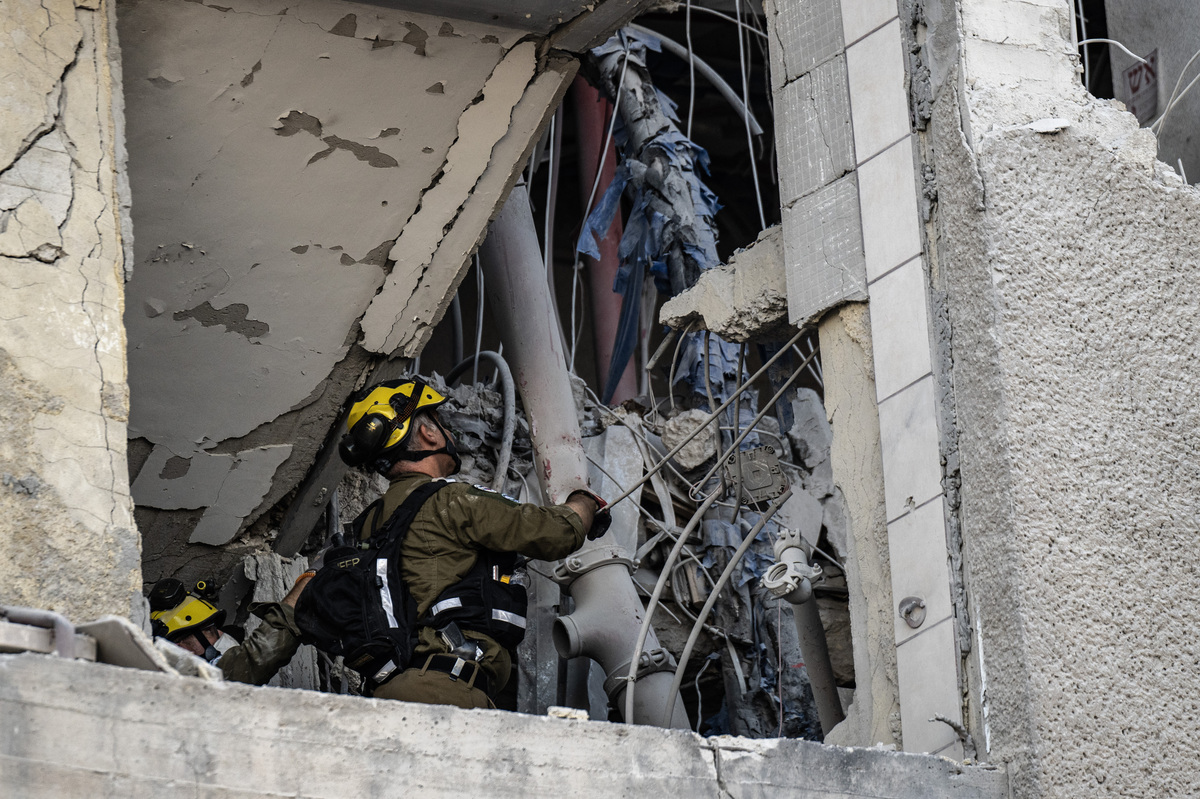 废墟搜救犬活动条件：道路、攀爬、钻探？