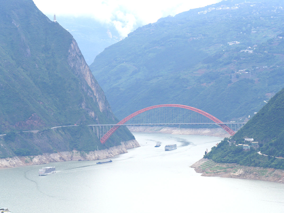 重庆三峡职业学院单招电话：023-67888888