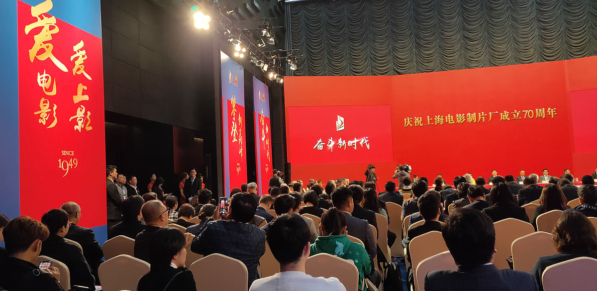 西部计划20周年庆典：校友会活动主题 - '共创未来，传承西部精神'