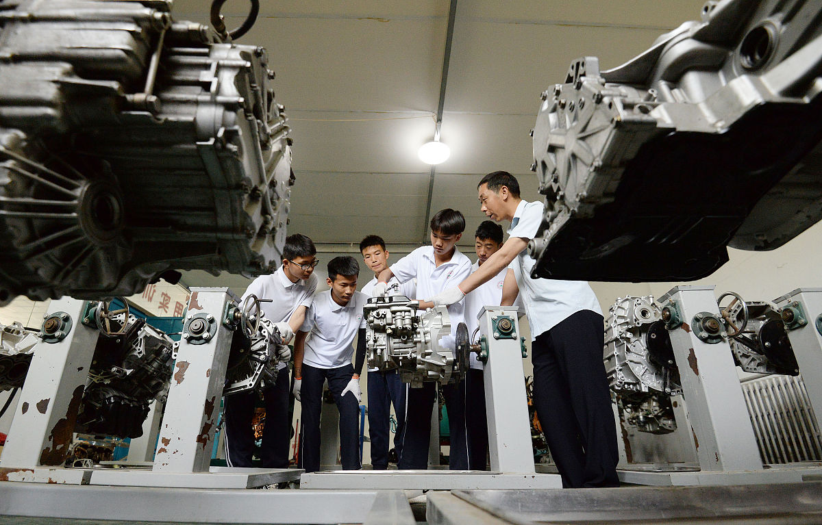 重庆忠县职业教育中心汽车运用与维修专业：3+2五年制大专