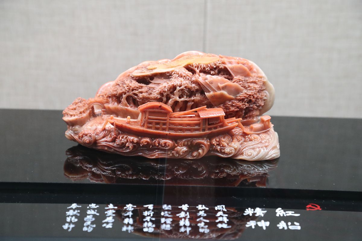 重庆市轻工业学校工艺美术专业就业前景 - 毕业生必看